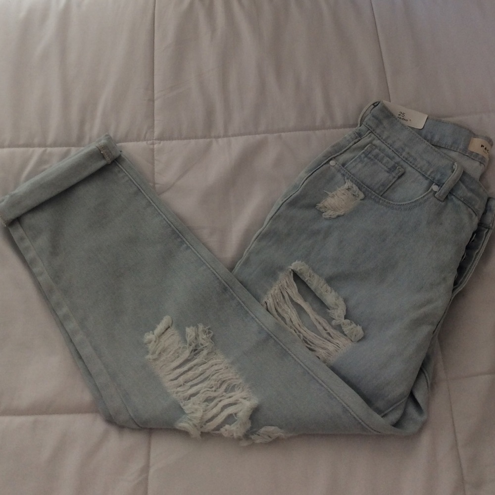 PacSun ~ Boyfriend Distressed Jeans